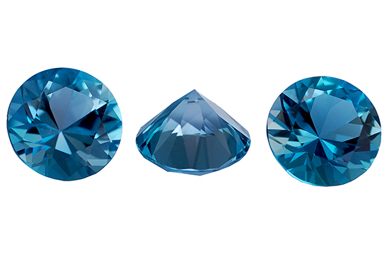 Topaze Bleue Naturelle Du Brésil 5,14 Ct - Coupe Ovale - Clarté VVS1 - Pierre Précieuse