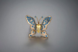 BUZZ & BENARDINE brooch Hauyne