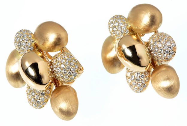 BY FLAVIE-Grappe collection , yellow gold earrings, diamonds