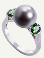 CADIK-pearl-tsavorite