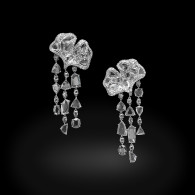 CARNET-Frosted Gingko Earrings, diamonds