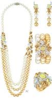 CHANEL-Pearls-diamonds
