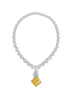 HARRY WINSTON-51.94 carat yellow sapphire-diamonds-necklace-worn by Kate Hudson