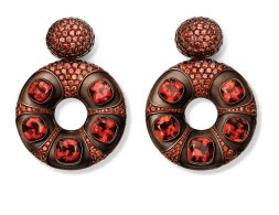 HEMMERLE-earings-Mosambique-garnets-spessartit-garnets-white-gold-copper
