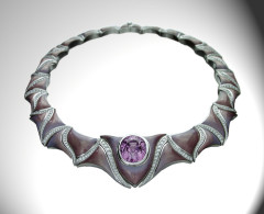 HINGO HENN-Necklace-pink sapphire-diamonds-hand engraved-enamelled
