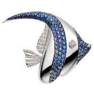 RODNEY RAYNER-Gold-sapphire-diamond fish pendant