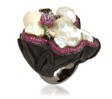 WENDY YUE-white gold-pearl-sapphire-garnet-ruby-black wood-Pearl-Peaks ring