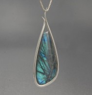 WESLEY HARRIS-Pendant-labradorite-barley pattern-sterling silver