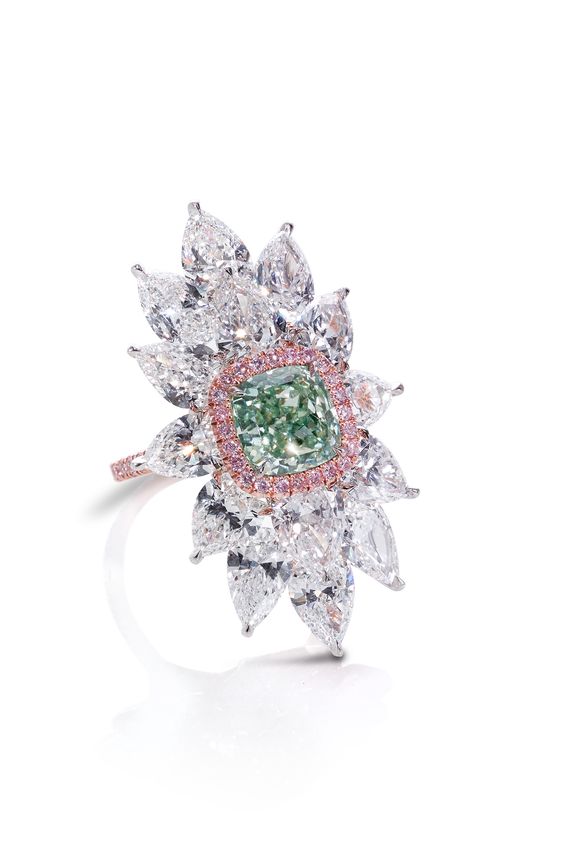 LEV LEVIEV DIAMONDS-Bague diamant vert intense-diamants roses-diamants blancs