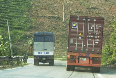 On the road Luc Yen - Hanoi.
