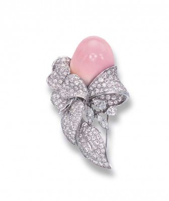 #BOUCHERON #Conch pearl #Conche perle #Diamonds #Diamants