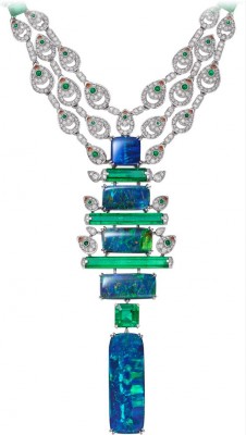 #CARTIER #Necklace #platine #émeraudes #opale #grenat spessartite #diamants taille brillant #2020 #FineJewelry #SurnaturelCollection #Diamond
