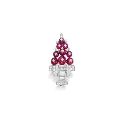 #CARTIER #brooch #diamonds #rubies