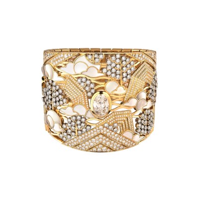 #CHANEL #Bracelet #HORIZON-LOINTAIN #OrJaune #Platine #Diamants #Nacre #Bracelet #YellowGold #Platinum #Diamonds #Mother-of-pearl