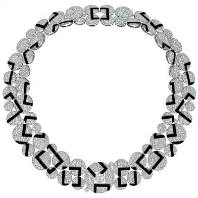 #CHANEL #CafeSociety #FineJewelryCollection #18Kgold #Diamonds #CarvedOnyx #2014