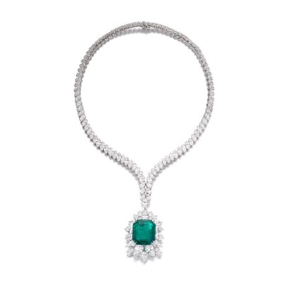 #HARRY WINSTON #Diamond #necklace #diamant #emerald #émeraude #collier