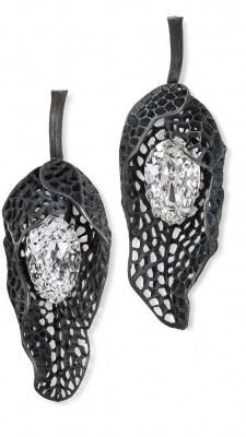 #HEMMERLE #Earrings #Diamonds #silver #white gold #FineJewelry #HighJewellery #HauteJoaillerie #Diamond