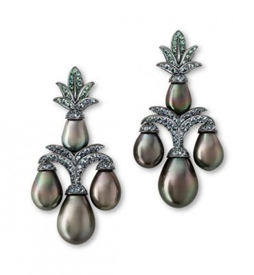 HEMMERLE-earrings-culture pearls-garnets-white gold-silver