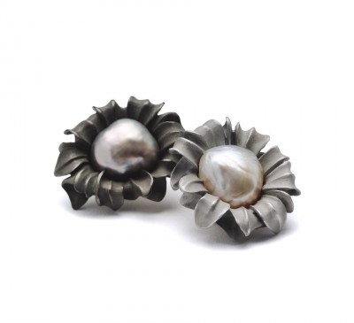 HEMMERLE-earrings-pearls-aluminium-gold