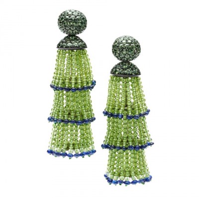 HEMMERLE-earrings-peridots-sapphires