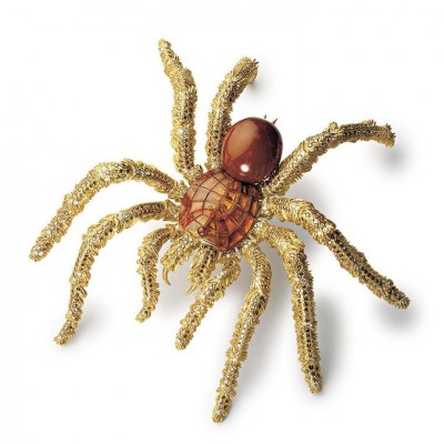 HEMMERLE-tarantula-brooch-brwn-conch-pearl-diamonds