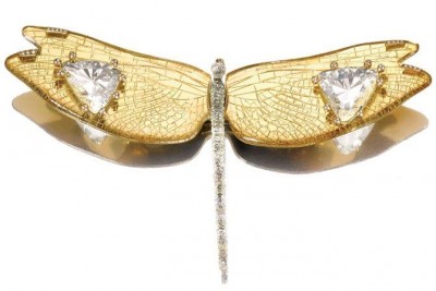 JAR-brooch