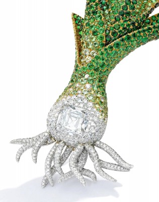 JAR-brooh-diamods-dematoides-sold-Sotheby's-New York-$1,515,000