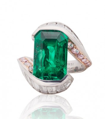 REZA #PinkDiamonds #Emerald #WhiteDiamonds #Ring