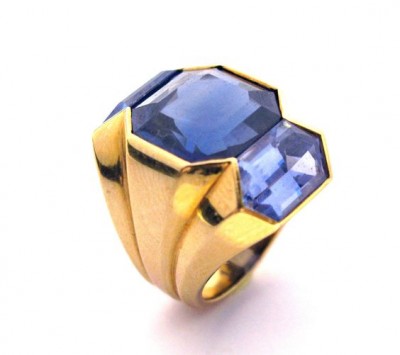 #SUZANNE BELPERRON #Bague #or jaune #saphir #Ring #yellow gold #sapphire