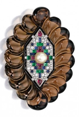 #SUZANNE BELPERRON #art Deco #Platinum #Gold #Coloured Stone #Diamond #sapphire #ruby #Brooch #Circa 1938 #rubis #daphir #diamant #emerald #Emeraude