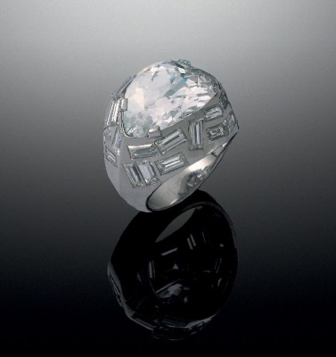 #SUZANNE BELPERRON#Bague 'L'Oeil de Bouddha' #diamant rose pâle #1936 #platine #diamants blancs taille baguette #pink diamond #diamonds