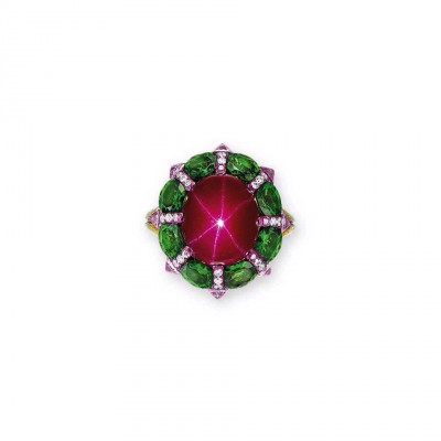#WALLACE CHAN #ring #star ruby #green garnet #diamonds #pink sapphires #titanium #bague #rubis étoilé #grenat vert #diamants #saphirs roses #titane