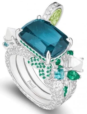 #PIAGET #Ring #bague cocktail en or blanc , tourmaline, diamants, émeraudes et péridots.