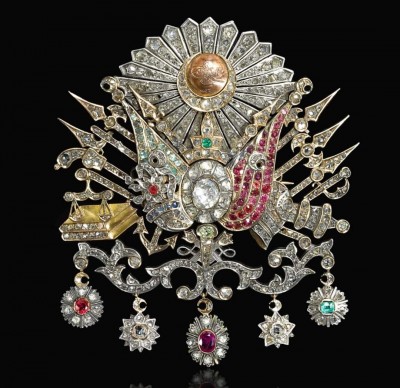 #Ottoman gem-set brooch bearing the tughra of Sultan Abdülhamid II (r.1876-1909), Turkey, circa 1900