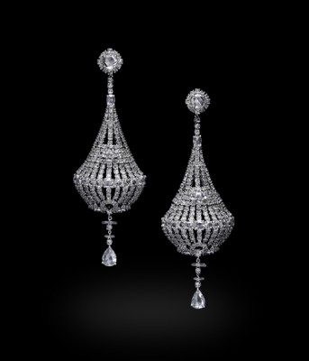CARNET-or blanc-boucles d'oreilles-diamants