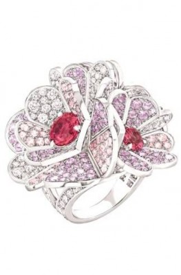 CHANEL-Collection Jardin de camélia-bague Origami-damants, saphirs-spinelle