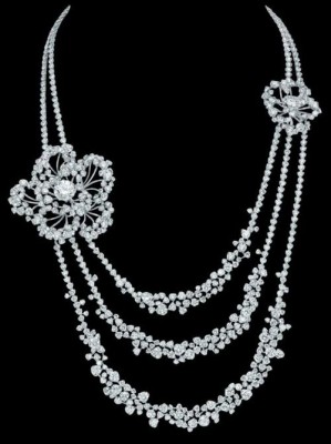 CHANEL-Collier Camelia Poudre-Joaillerie pour le film Anna Karenine-diamants