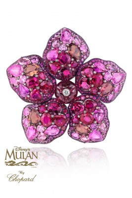 CHOPARD-Collection Disney-broche Mulan-rubellite-rubis-saphirs-spinelles-tourmalines
