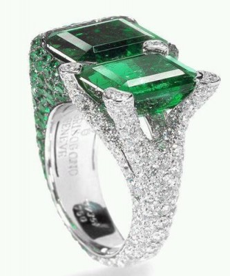 #DE GRISOGONO #Bague #emeralds #diamonds #émeraudes #diamants