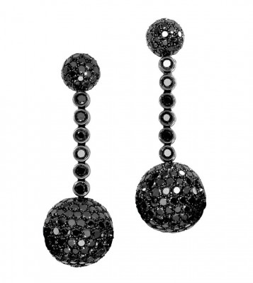 #DE GRISOGONO #boucles d'oreilles #earrings #or gris #414 diamants noirs #12 diamants blancs