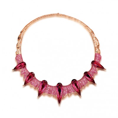 FEI LIU-Collier Gothic-Rubellite-Collection Bespoke-rubellite-or rose-saphirs roses-diamants