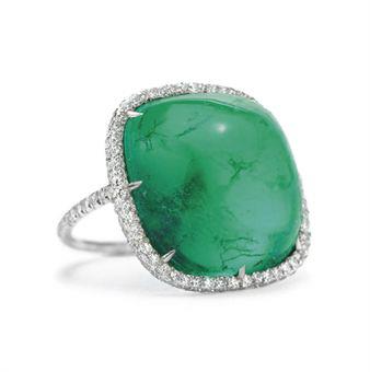 JAR-bague-or-émeraude cabochon-diamants