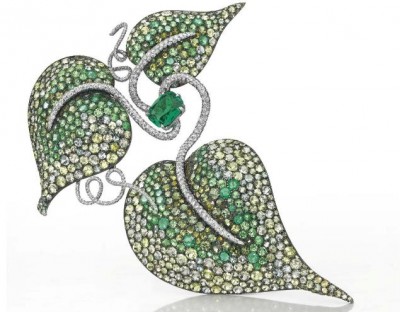 JAR-émeraude-pavé d'emeraudes-diamants-péridots-citrines-grenats-zircons