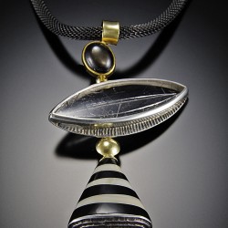 JEFF & SUSAN WISE-Collier-quartz à tourmaline-jade noir-corail blanc