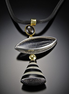 JEFF & SUSAN WISE-Collier-quartz à tourmaline-jade noir-corail blanc