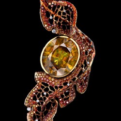 JEWELLERY THEATRE-Jewellery theatre Broche Collection Autumn-Or jaune-Sphene-diamants-diamants de couleurs