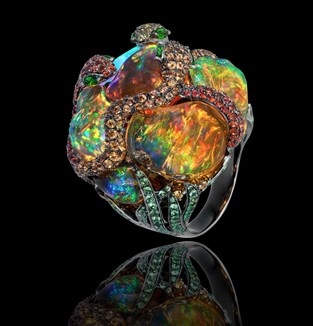 LYDIA DE COURTEILLE-Collection Jardin de Xochimilco-bague-Or blanc rhodié noir-saphirs-tsavorites-diopsides-opales de feu