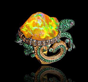 LYDIA DE COURTEILLE-Collection Jardin de Xochimilco-bague-Or rhodié noir-saphirs-rubis-tsavoritesopale de feu