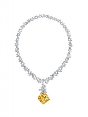 Le Saphir HARRY WINSTON  51.94 ct- diamants