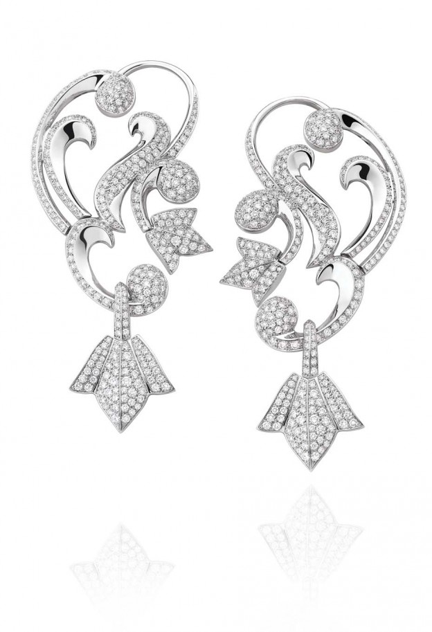 MELLERIO DITS MELLER-Boucles d'oreilles-collection Secrets de Lys-platine-diamants